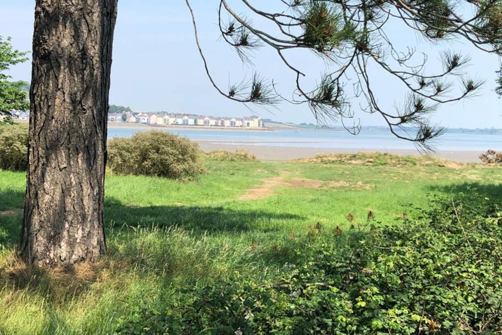 Oyster Bay Holiday Apartment Dundrum ภายนอก รูปภาพ